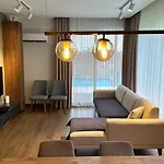 빌라 Drvillasuits Casa Riva *