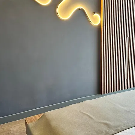 Drvillasuits Casa Riva באלאק