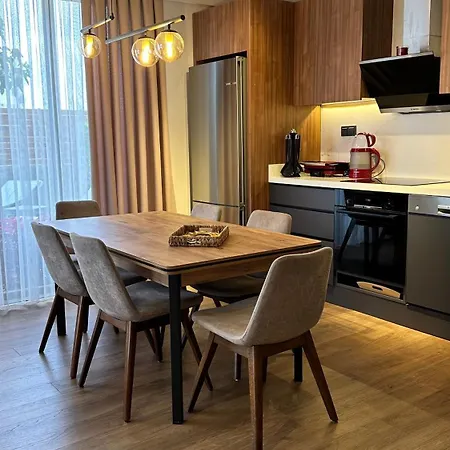 Drvillasuits Casa Riva וילה באלאק